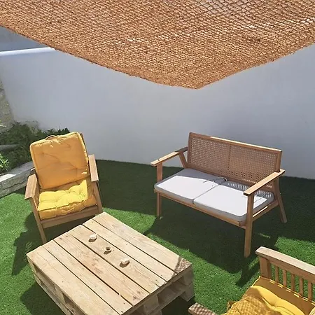 Maison Louis * 생-피에르-돌레롱